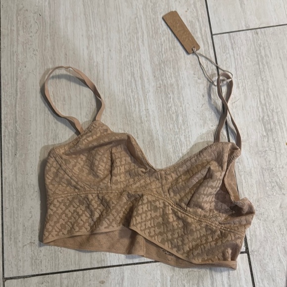 SKIMS Intimates Brown and Tan Bra Collection - Picture 8 of 10